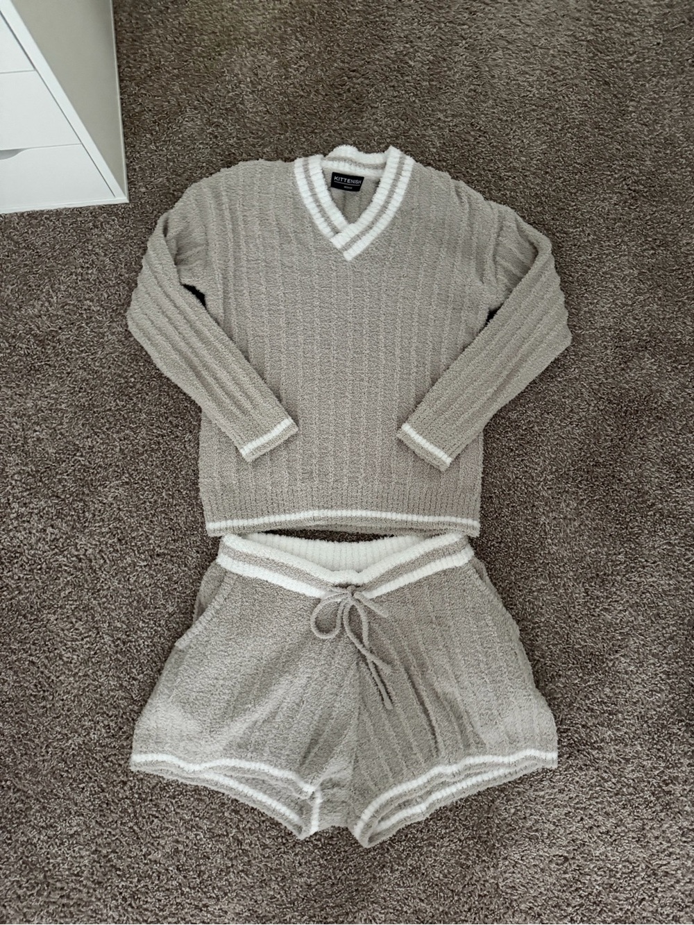 Kittenish Taupe Lounge Set